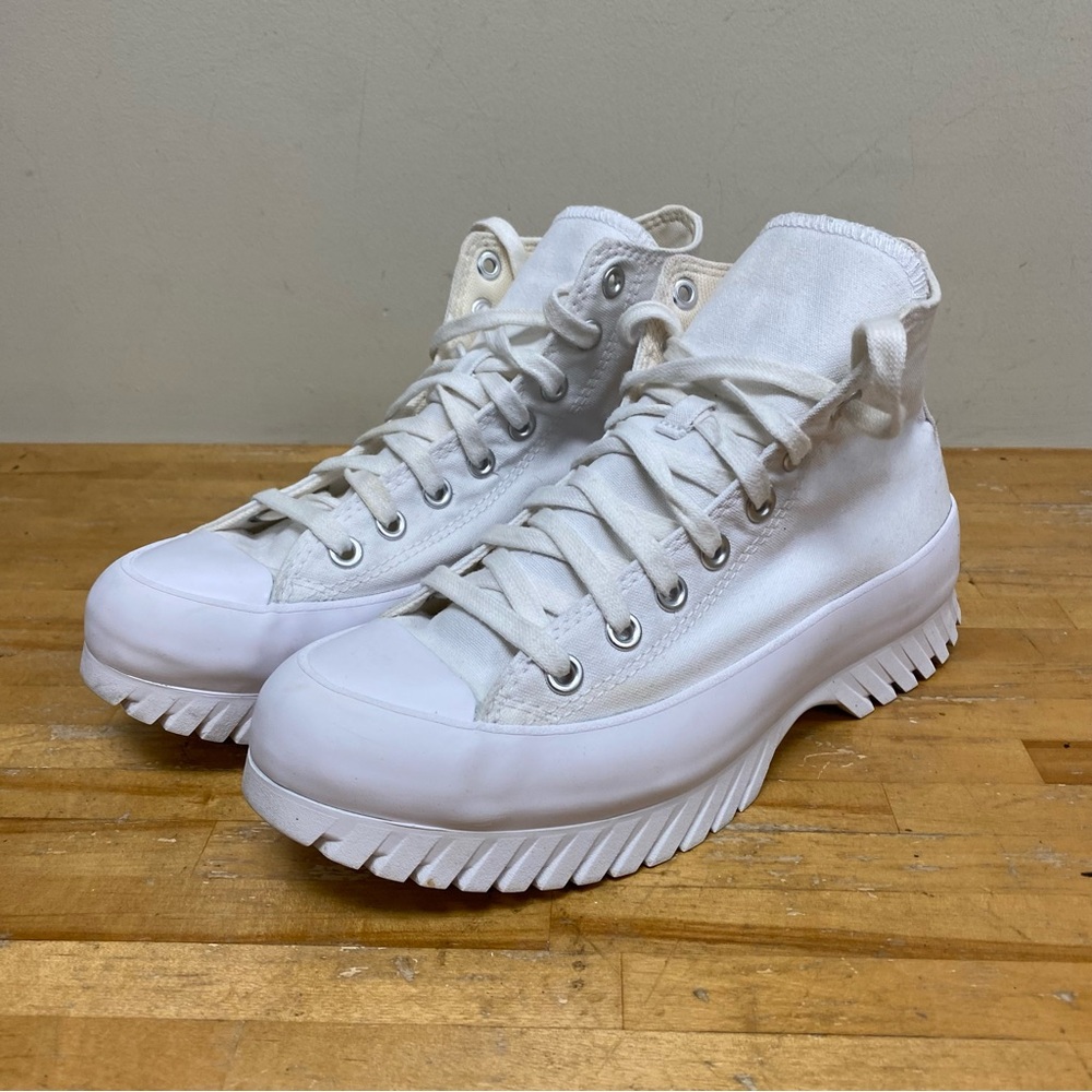 Converse Chuck Taylor All Star Lugged 2.0 White Size 7M/9W (A00871C)